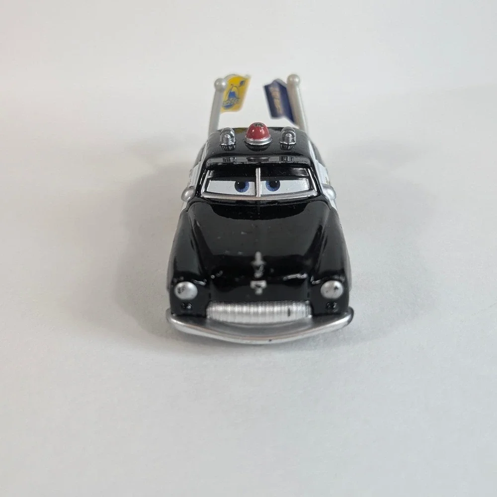 Disney Pixar Cars Sheriff Diecast Police Car with Dinoco & 95 Flags Mattel Rare